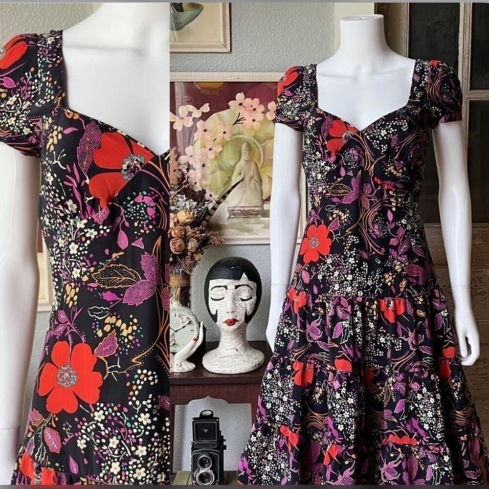 Vintage BETSEY JOHNSON floral tiered dress size 4 silk - Picture 6 of 10